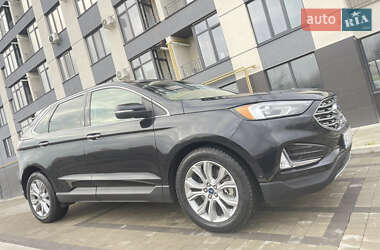 Внедорожник / Кроссовер Ford Edge 2019 в 
