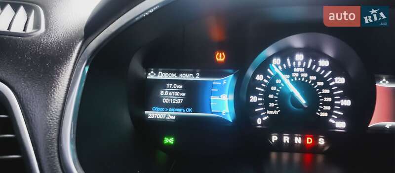 Позашляховик / Кросовер Ford Edge 2015 в Дубровиці