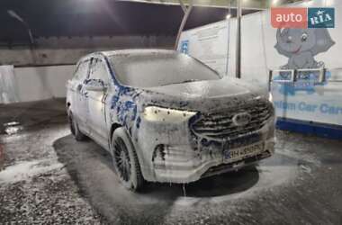 Внедорожник / Кроссовер Ford Edge 2020 в 