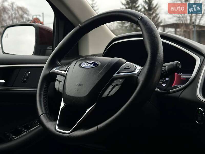 Позашляховик / Кросовер Ford Edge 2019 в Рівному