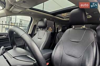 Внедорожник / Кроссовер Ford Edge 2020 в 