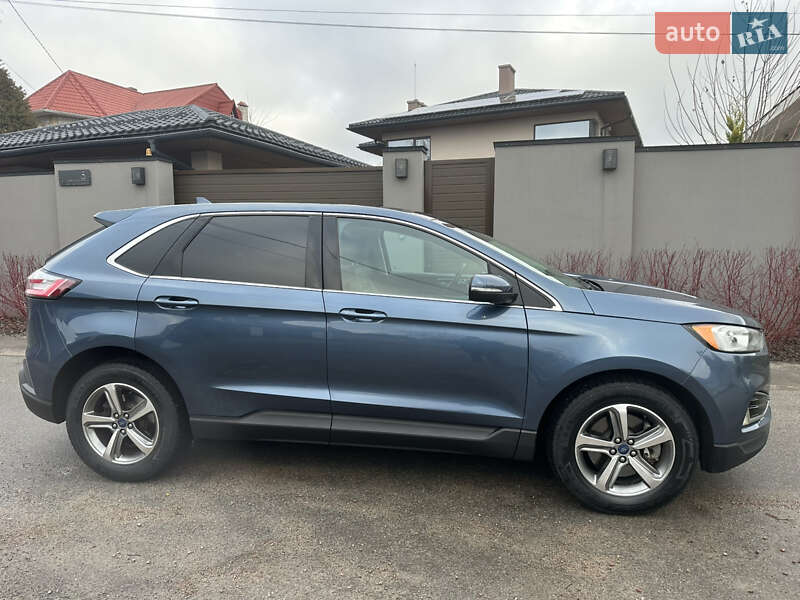 Внедорожник / Кроссовер Ford Edge 2019 в 