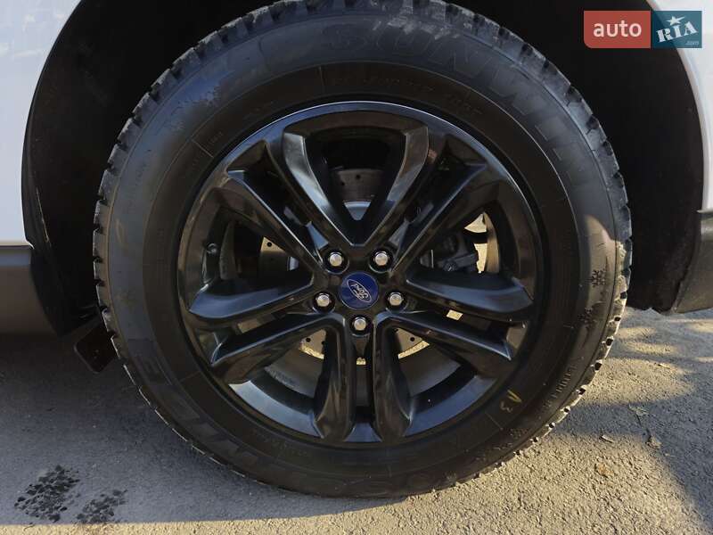 Позашляховик / Кросовер Ford Edge 2020 в Тячеві