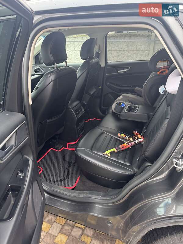 Внедорожник / Кроссовер Ford Edge 2018 в Ивано-Франковске