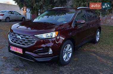 Позашляховик / Кросовер Ford Edge 2019 в Дубні