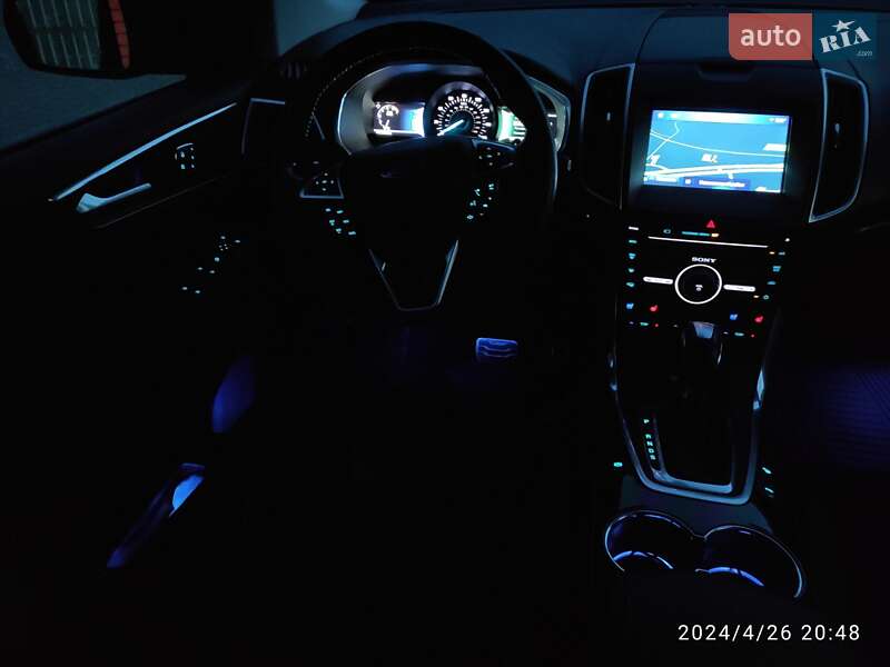 Внедорожник / Кроссовер Ford Edge 2016 в Черновцах