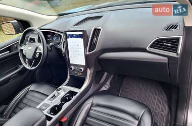Позашляховик / Кросовер Ford Edge 2021 в 