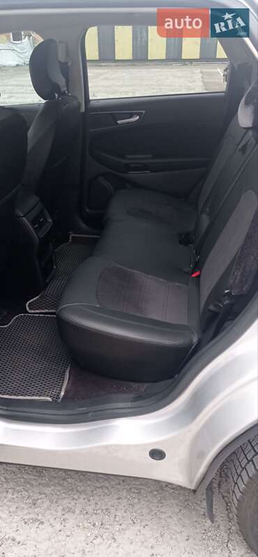 Внедорожник / Кроссовер Ford Edge 2016 в Бородянке