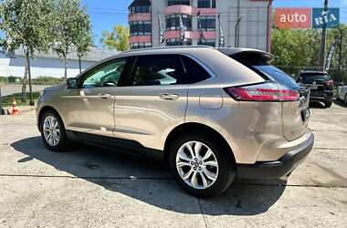 Внедорожник / Кроссовер Ford Edge 2020 в 