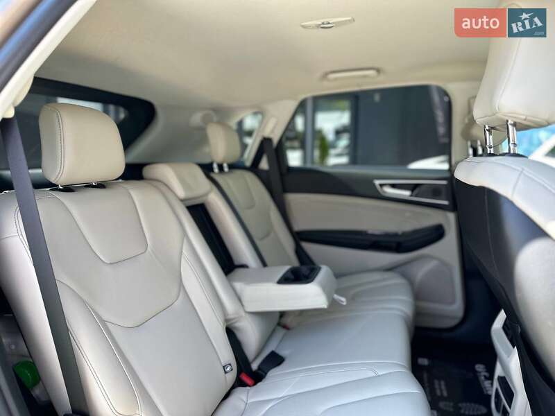 Позашляховик / Кросовер Ford Edge 2020 в Чернівцях