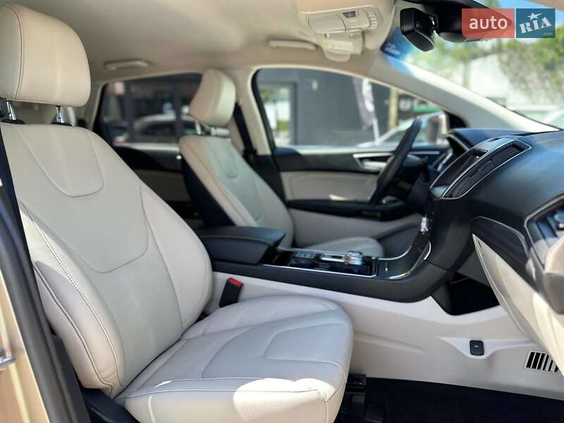 Позашляховик / Кросовер Ford Edge 2020 в Чернівцях
