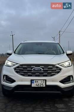 Позашляховик / Кросовер Ford Edge 2019 в Рівному