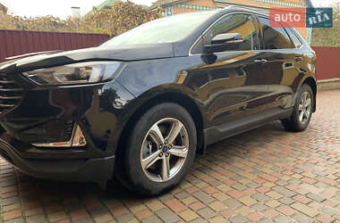 Внедорожник / Кроссовер Ford Edge 2019 в 