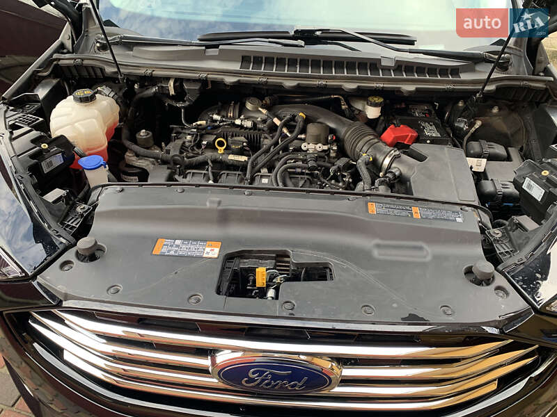 Внедорожник / Кроссовер Ford Edge 2019 в Ровно