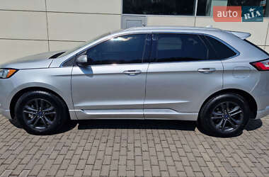 Внедорожник / Кроссовер Ford Edge 2018 в 
