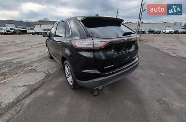 Внедорожник / Кроссовер Ford Edge 2017 в 