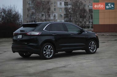 Внедорожник / Кроссовер Ford Edge 2015 в 