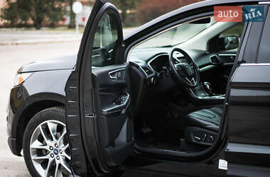 Внедорожник / Кроссовер Ford Edge 2015 в 