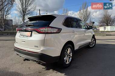 Позашляховик / Кросовер Ford Edge 2015 в 