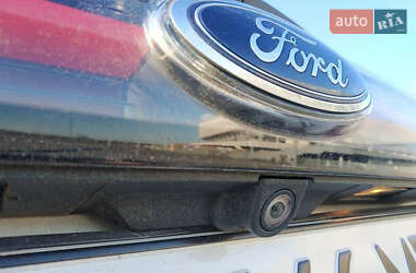 Внедорожник / Кроссовер Ford Edge 2016 в 