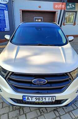 Внедорожник / Кроссовер Ford Edge 2016 в 