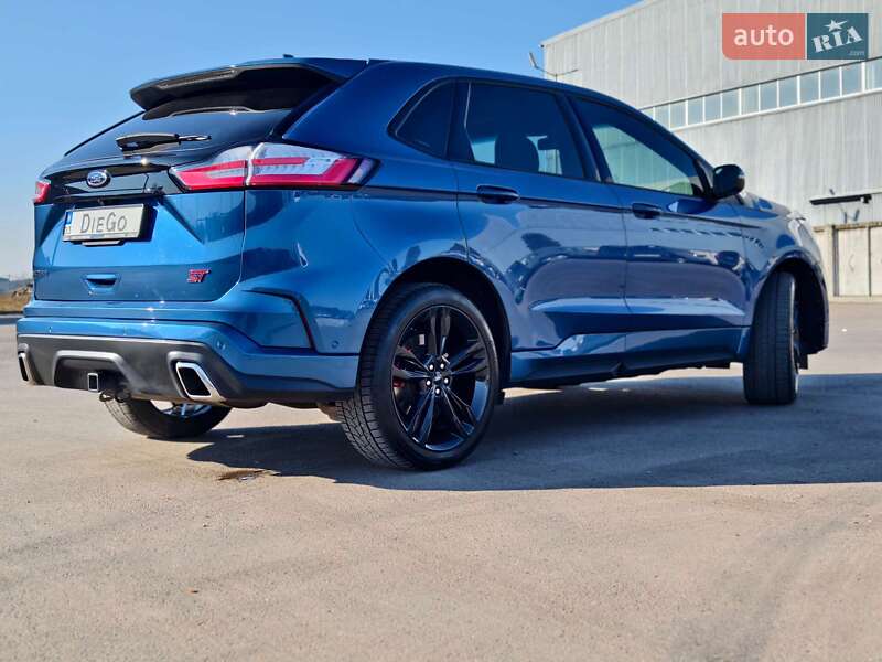 Внедорожник / Кроссовер Ford Edge 2018 в Нововолынске
