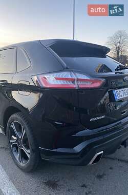 Внедорожник / Кроссовер Ford Edge 2018 в 