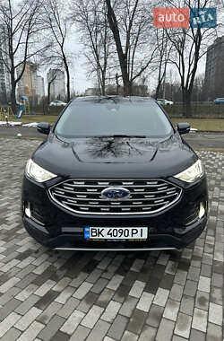 Внедорожник / Кроссовер Ford Edge 2020 в 