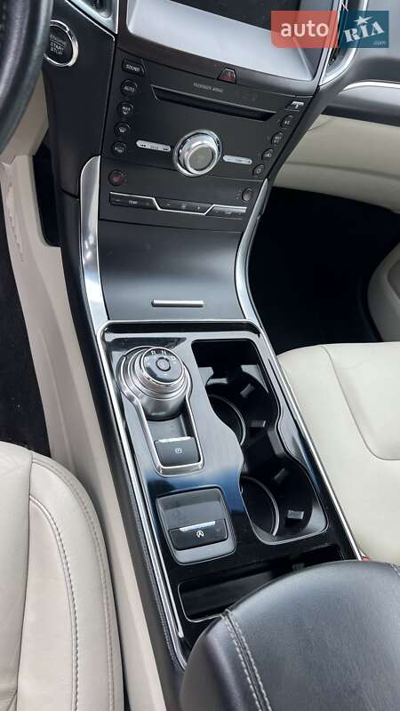 Внедорожник / Кроссовер Ford Edge 2019 в Гайсине