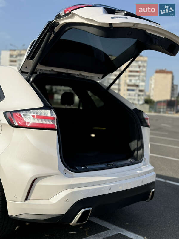 Внедорожник / Кроссовер Ford Edge 2019 в Киеве
