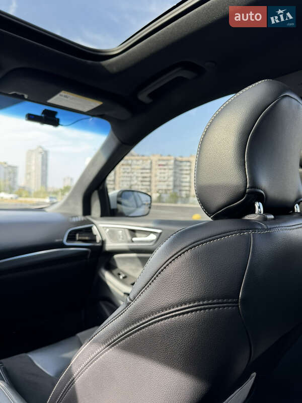 Внедорожник / Кроссовер Ford Edge 2019 в Киеве