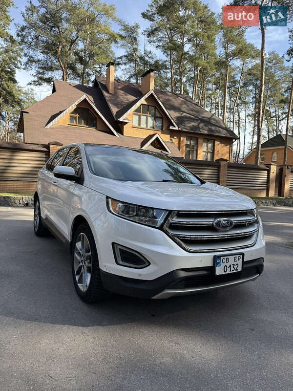 Внедорожник / Кроссовер Ford Edge 2016 в 