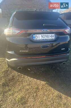 Внедорожник / Кроссовер Ford Edge 2017 в 