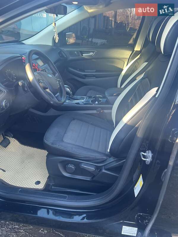 Позашляховик / Кросовер Ford Edge 2017 в Полтаві