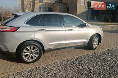 Внедорожник / Кроссовер Ford Edge 2019 в 