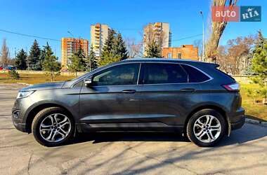 Внедорожник / Кроссовер Ford Edge 2016 в 
