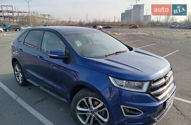 Позашляховик / Кросовер Ford Edge 2015 в 