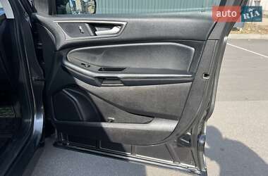 Внедорожник / Кроссовер Ford Edge 2017 в 