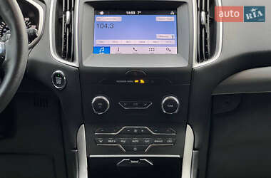 Внедорожник / Кроссовер Ford Edge 2019 в 
