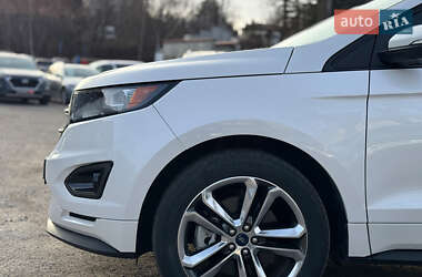 Внедорожник / Кроссовер Ford Edge 2018 в 