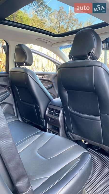 Внедорожник / Кроссовер Ford Edge 2017 в Киеве