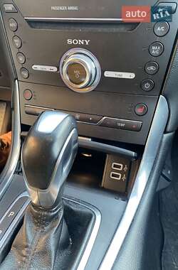 Внедорожник / Кроссовер Ford Edge 2017 в 