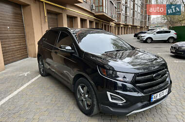 Внедорожник / Кроссовер Ford Edge 2015 в 