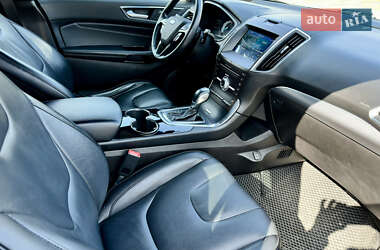 Внедорожник / Кроссовер Ford Edge 2017 в 