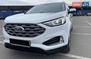 Внедорожник / Кроссовер Ford Edge 2019 в 