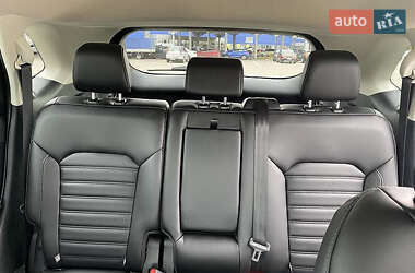 Внедорожник / Кроссовер Ford Edge 2019 в 