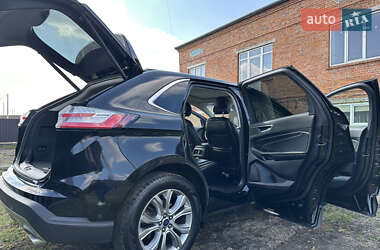 Внедорожник / Кроссовер Ford Edge 2019 в 