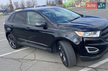 Внедорожник / Кроссовер Ford Edge 2018 в 