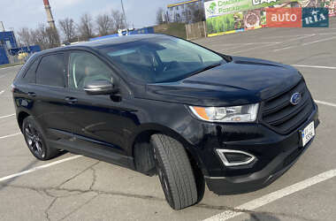 Внедорожник / Кроссовер Ford Edge 2018 в 