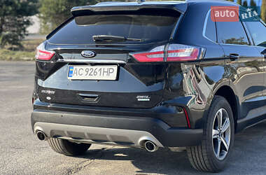 Позашляховик / Кросовер Ford Edge 2019 в 